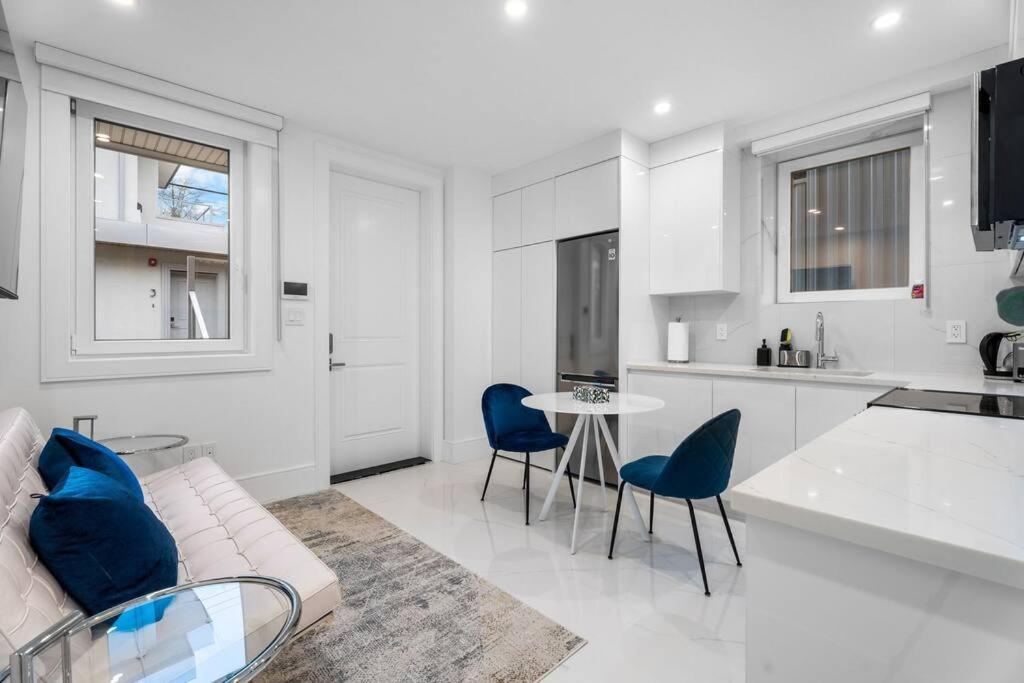 וונקובר Brand New 2 Bedroom Point Grey Getaway מראה חיצוני תמונה