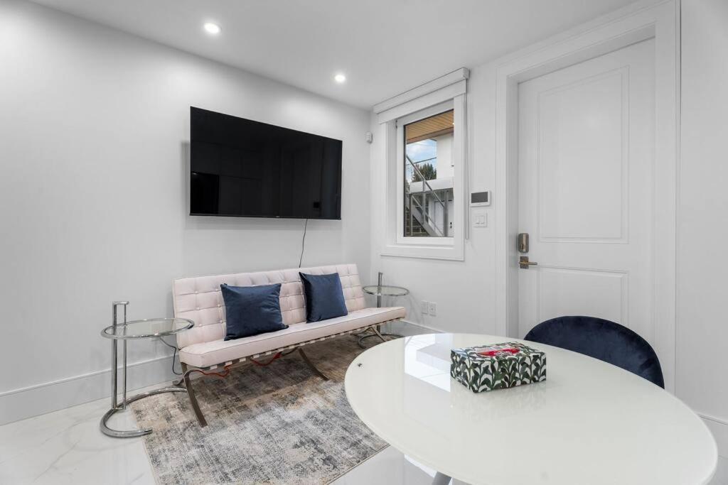 וונקובר Brand New 2 Bedroom Point Grey Getaway מראה חיצוני תמונה