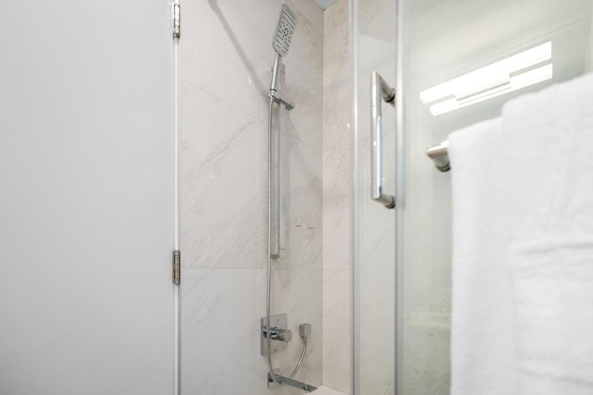 וונקובר Brand New 2 Bedroom Point Grey Getaway מראה חיצוני תמונה