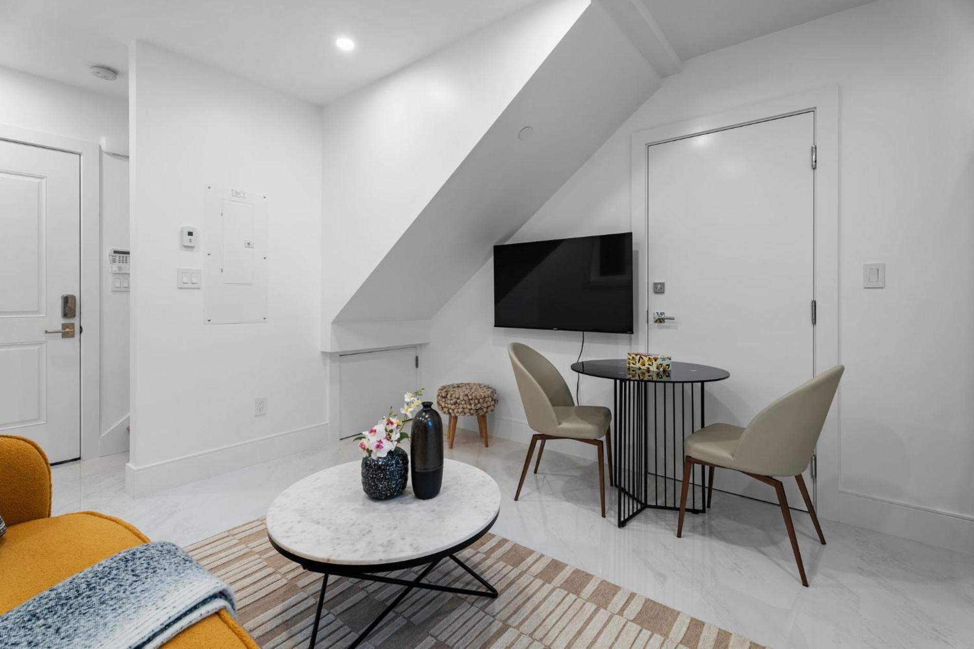 וונקובר Brand New 2 Bedroom Point Grey Getaway מראה חיצוני תמונה